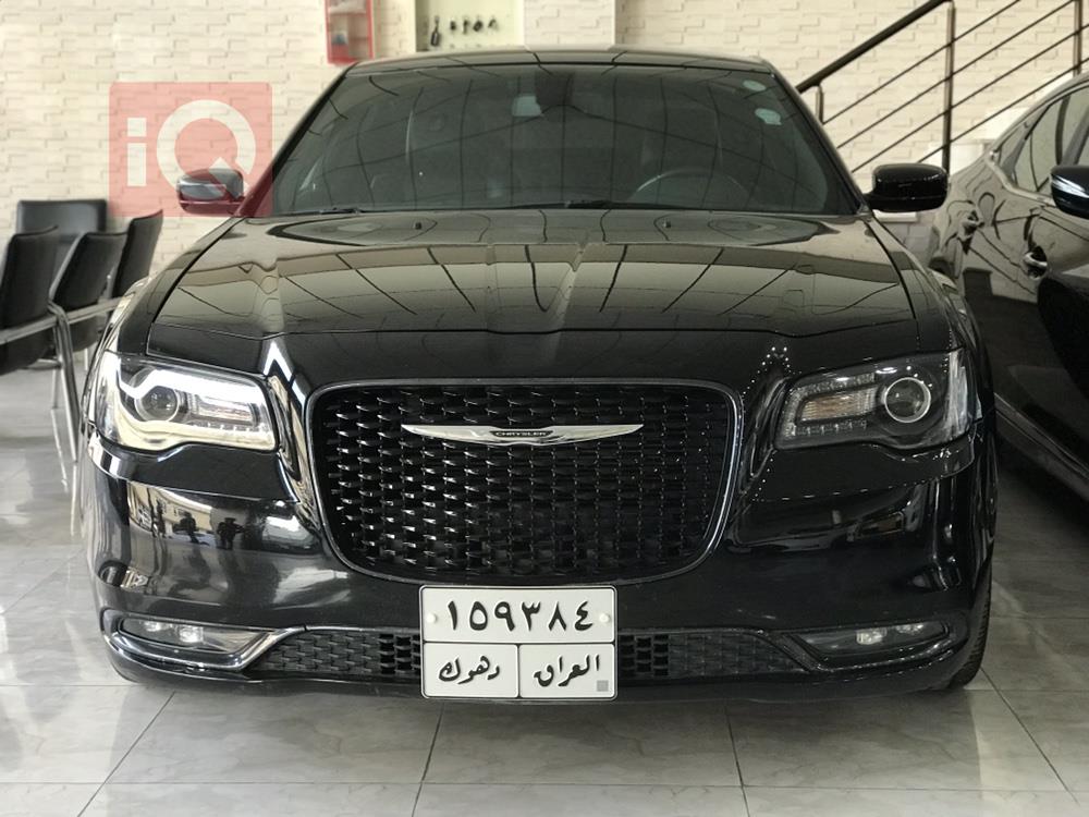 کرایسلەر 300